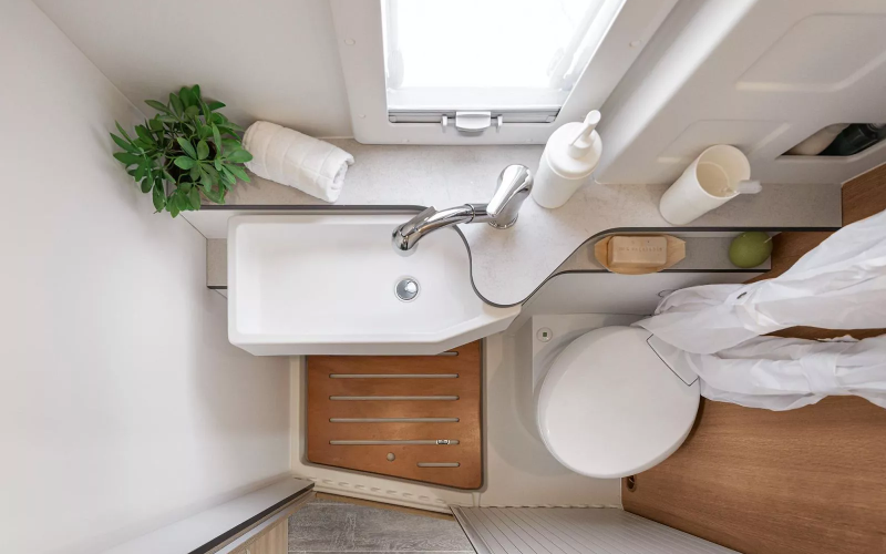 GiottiVan 60B 8 Interior Fiat Ducato Pilote V600S